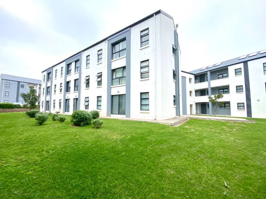 2 Bedroom Property for Sale in Aan de Wijnlanden Western Cape